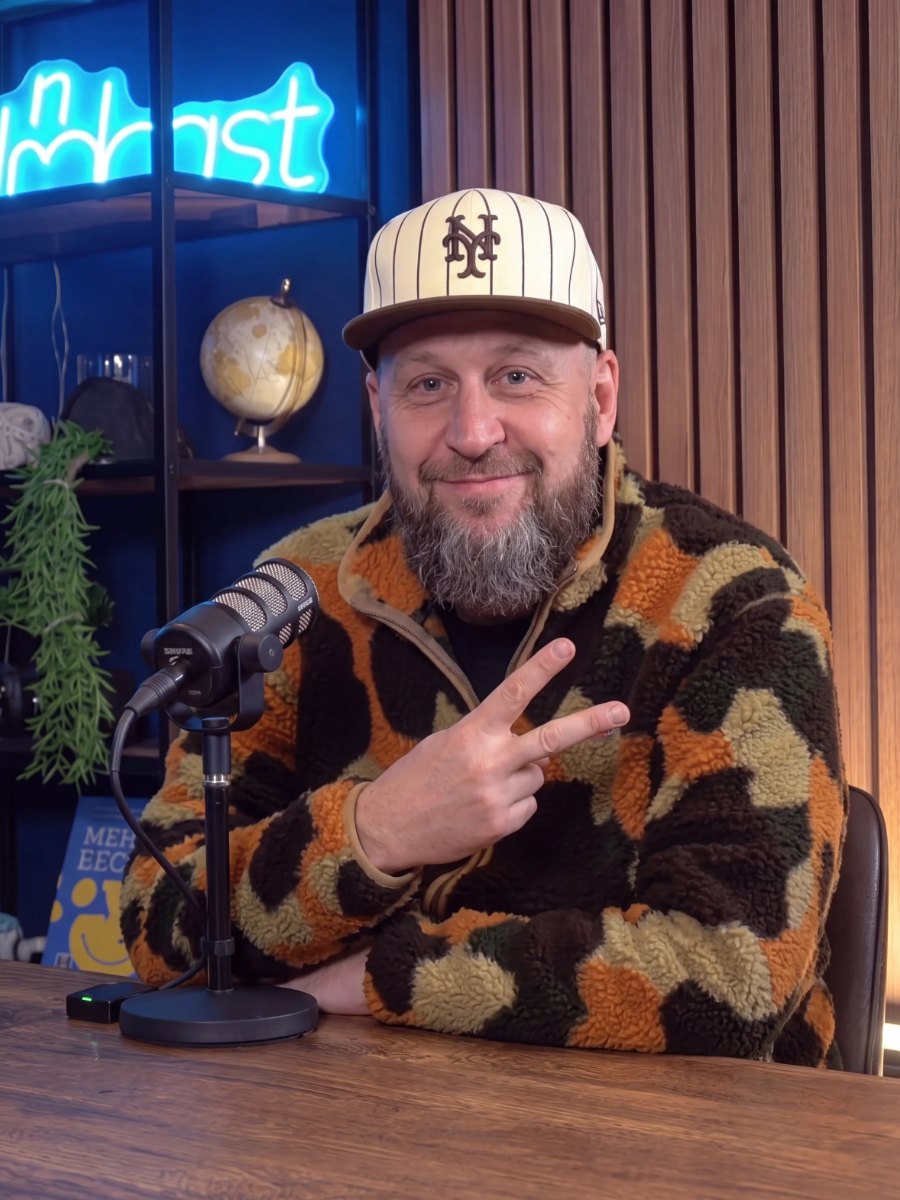 DJ Sonar, invité au studio Mon Podcast